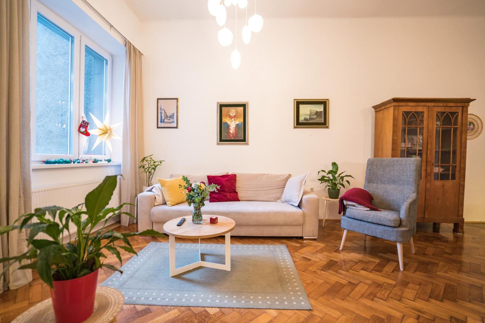 Apartman Iris Zagreb Exterior photo